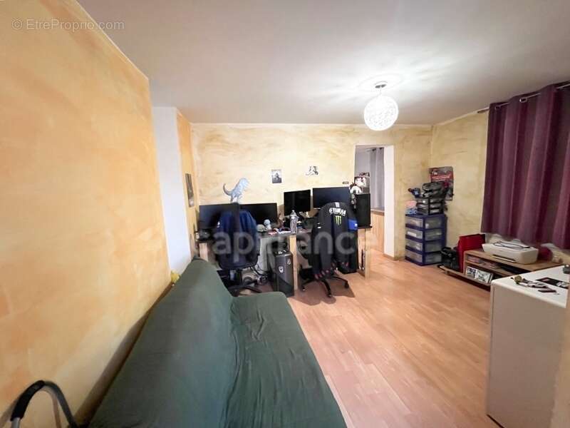 Maison à FORCALQUIER