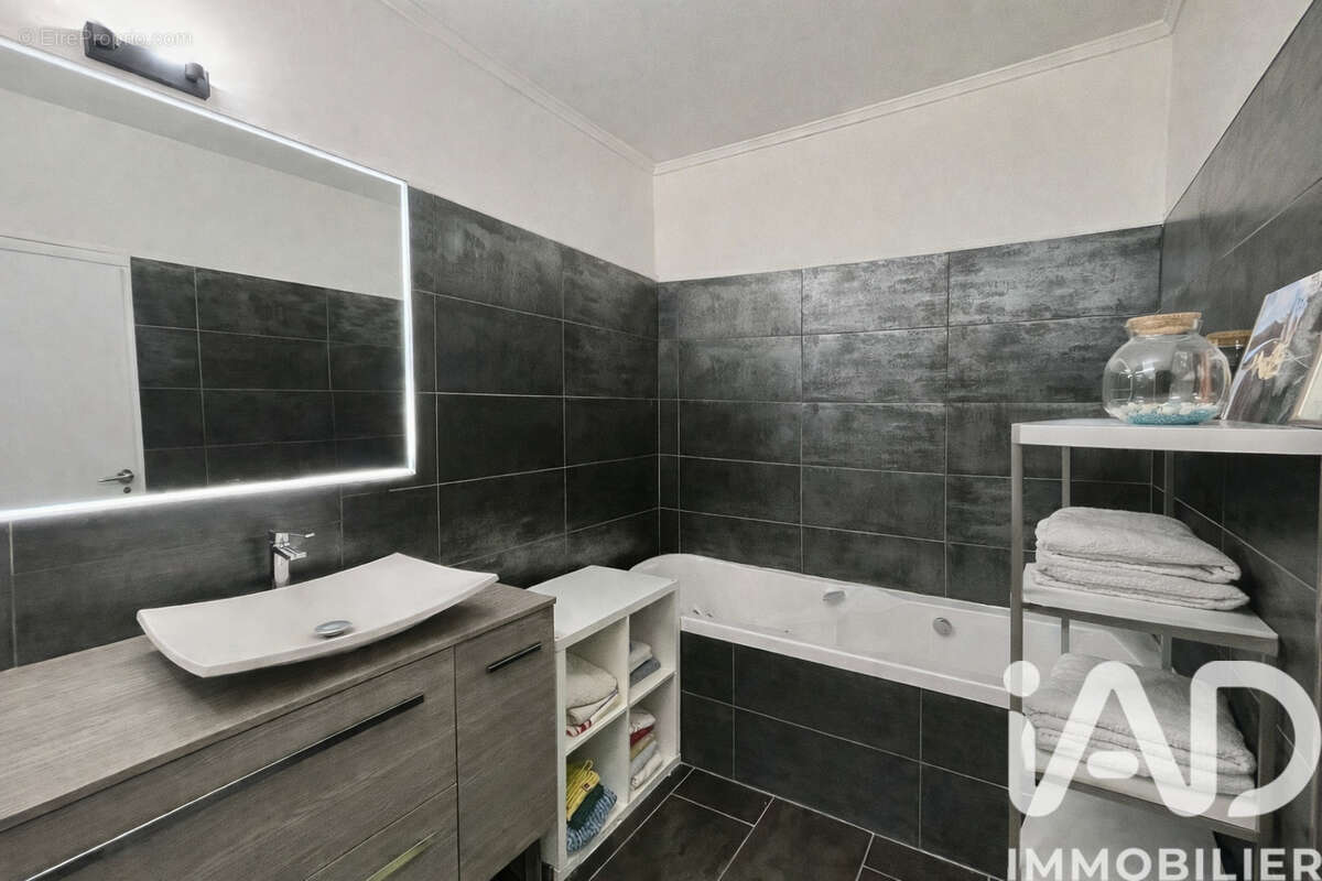 Photo 6 - Appartement à LYON-6E