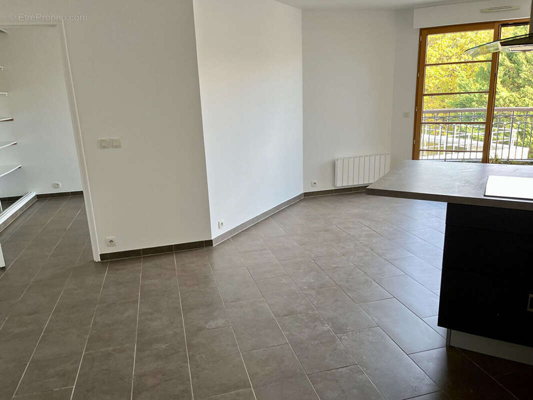 Appartement à LE PLESSIS-ROBINSON