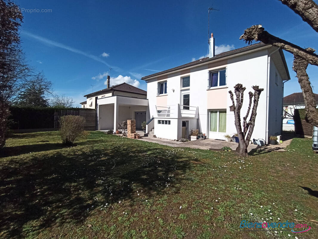 Maison à CHATELLERAULT