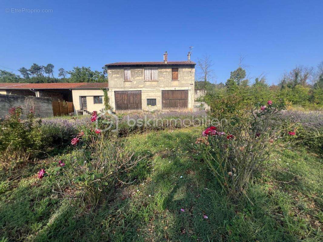 Maison à CHATEAUNEUF-SUR-ISERE