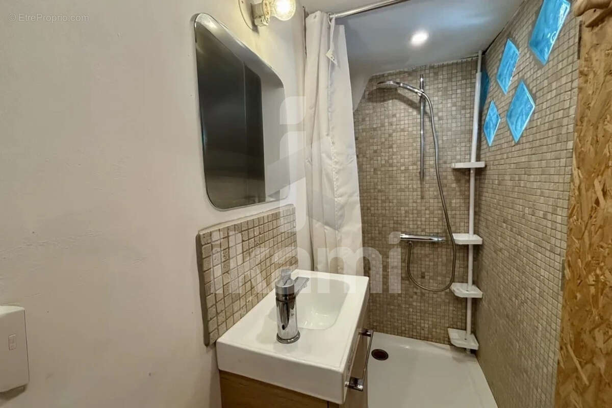 Appartement à SAINT-BAUZILLE-DE-PUTOIS