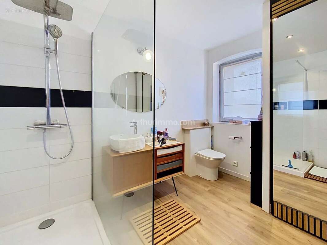 Appartement à CATERI