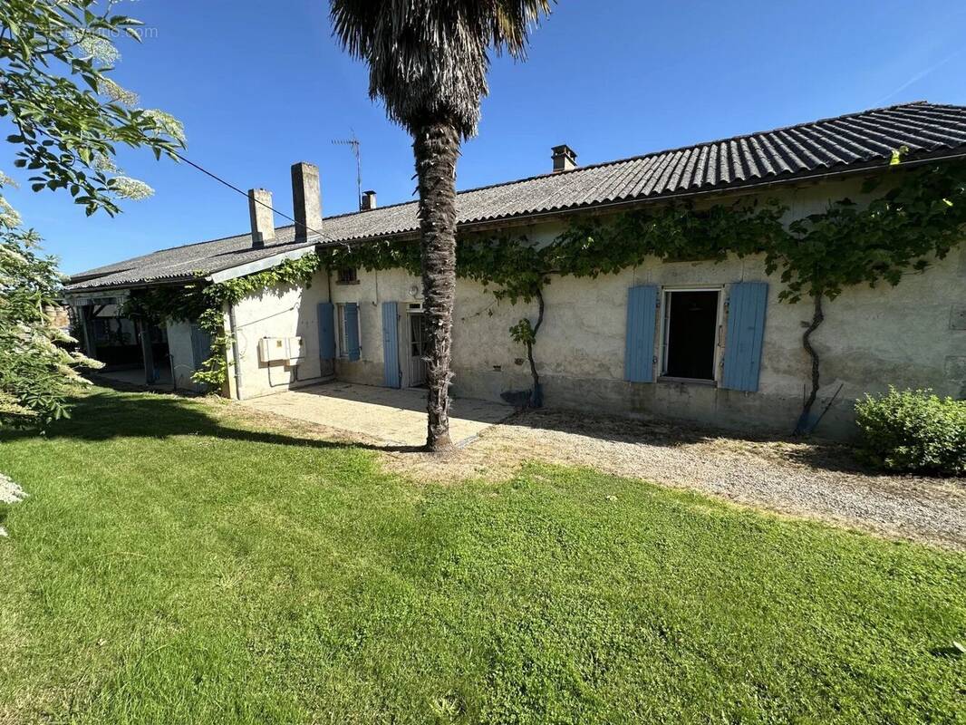 Maison à ADRIERS