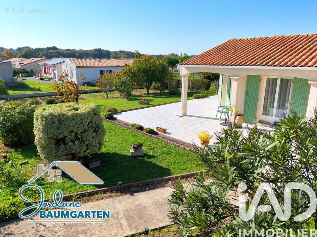 Photo 9 - Maison à SAINT-JUST-LUZAC
