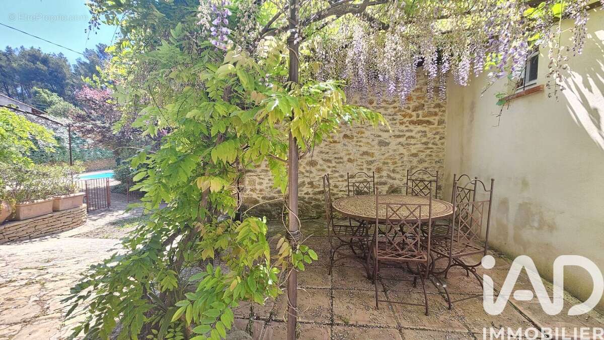 Photo 5 - Maison à LE CASTELLET