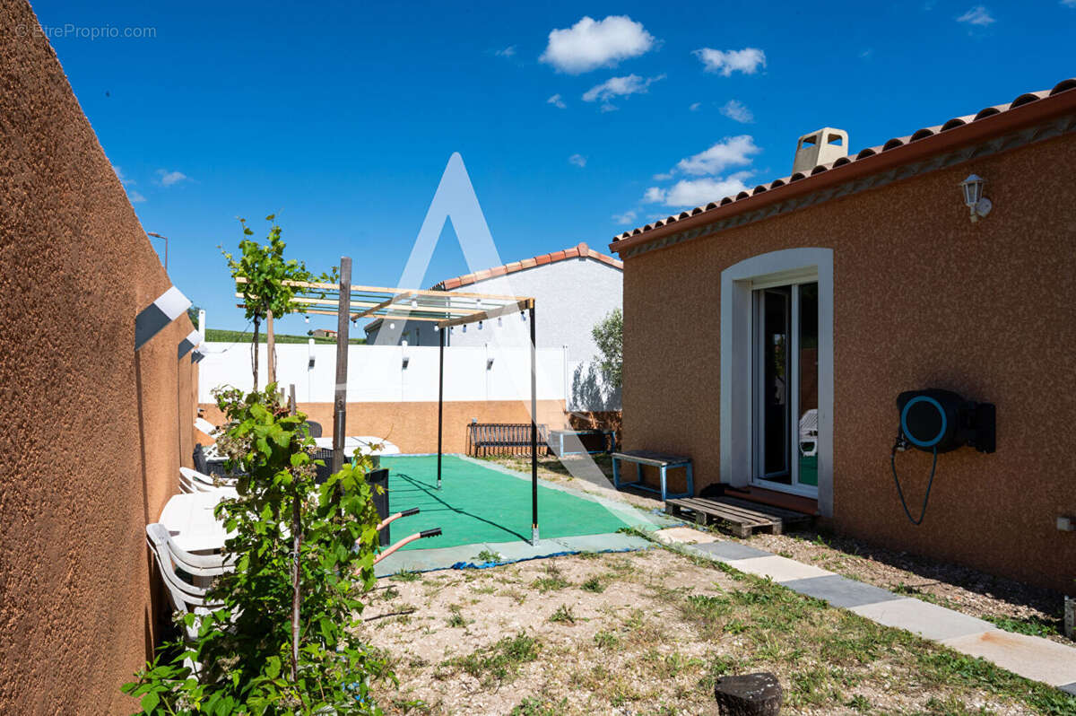 Maison à VILLENEUVE-MINERVOIS