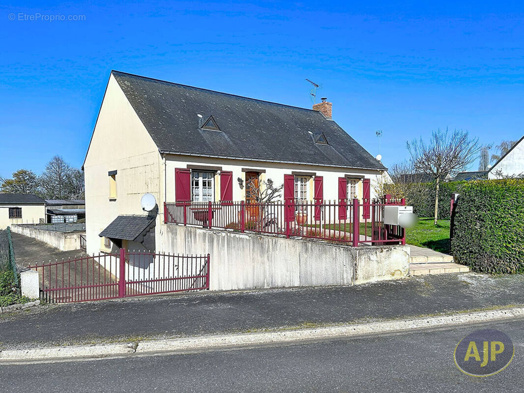 Maison à RUFFIGNE