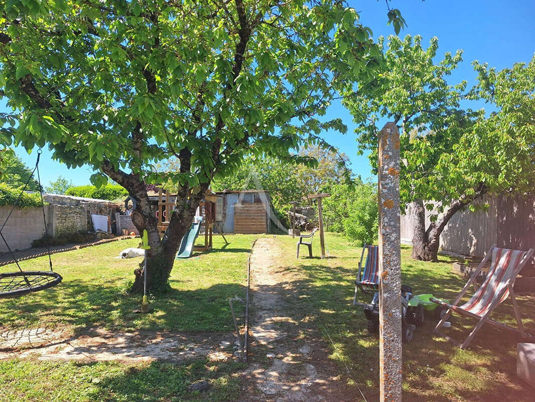 Maison à SAINT-MICHEL-EN-L'HERM