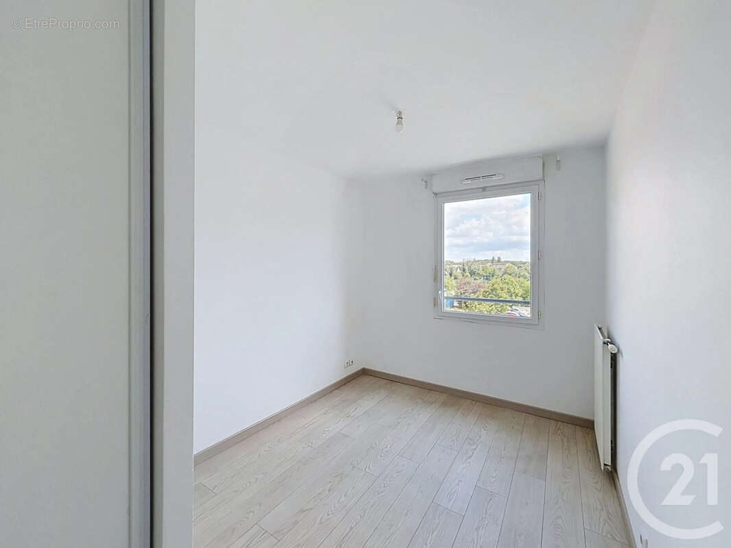 Appartement 56 m² à Savigny-Le-Temple  - photo 7