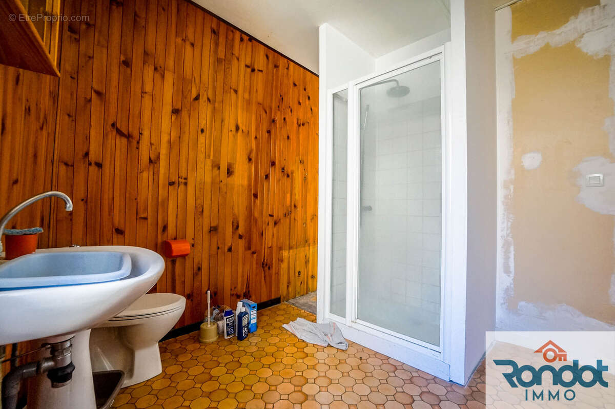 Maison à IS-SUR-TILLE