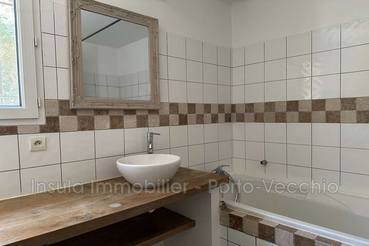 Maison 101 m² à Porto-Vecchio  - photo 8
