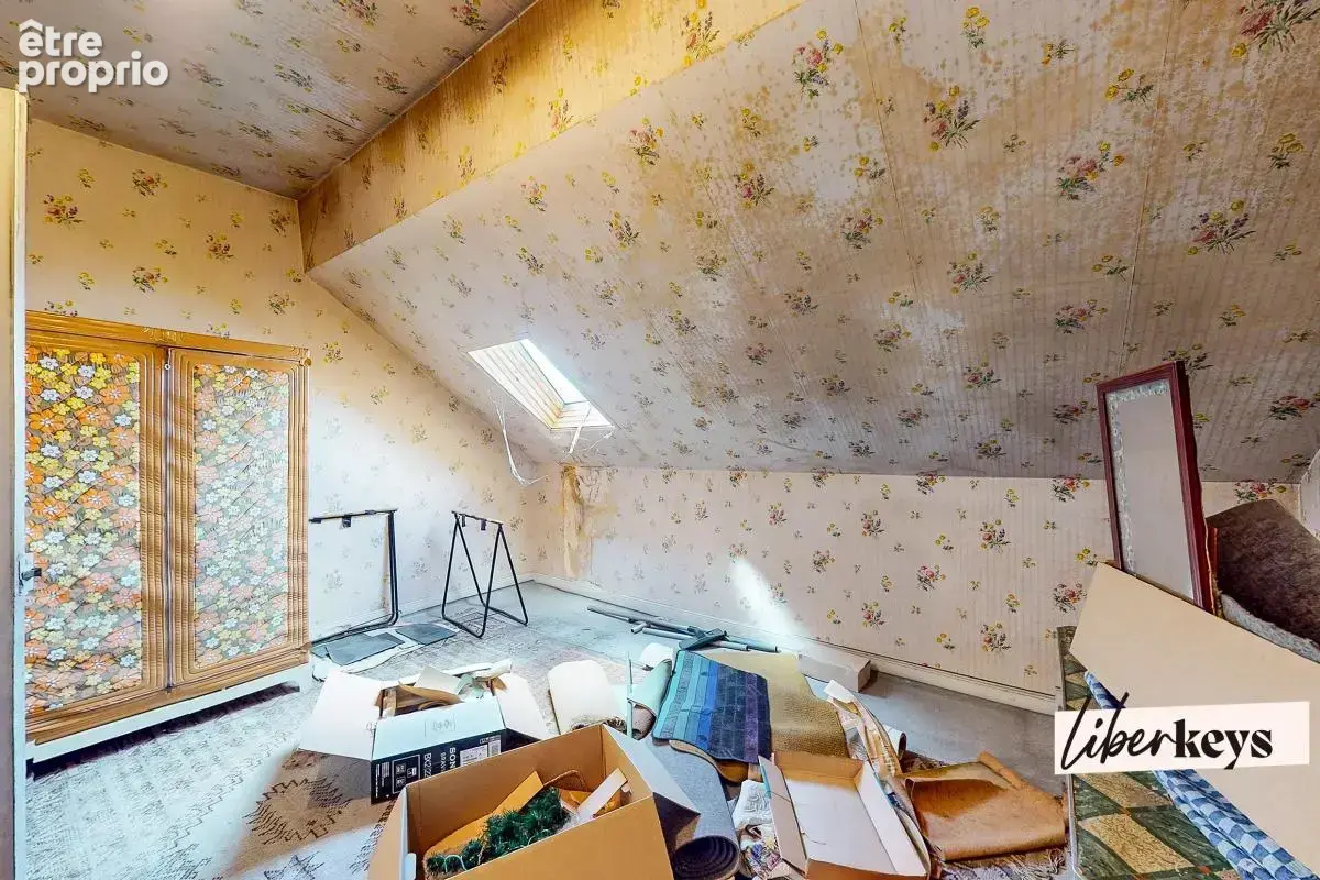 Maison de caractère à renover - photo 12