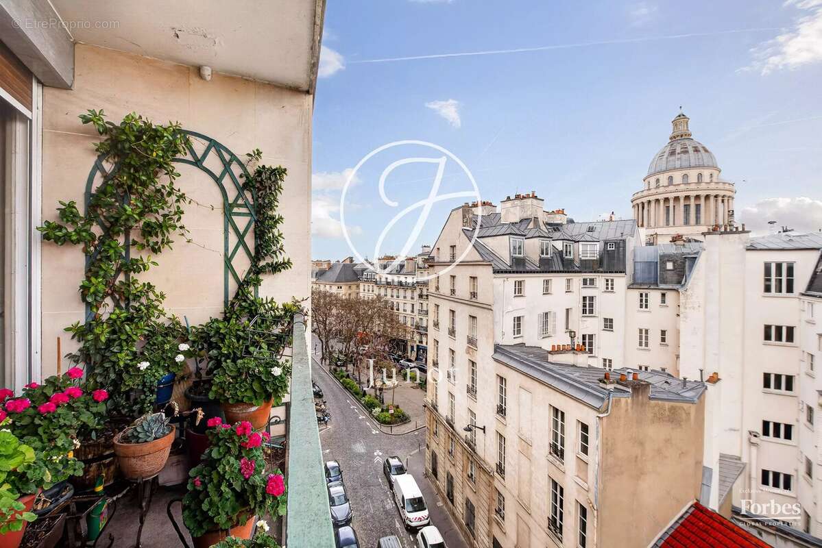 Appartement à PARIS-5E