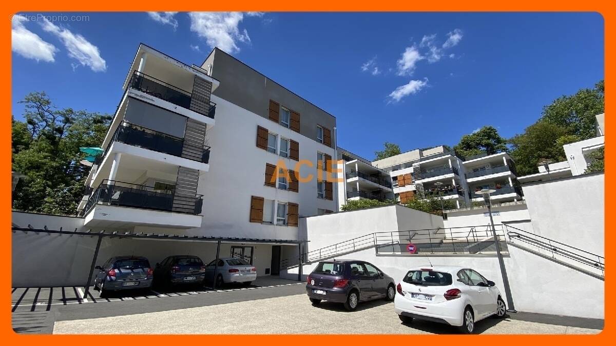 Appartement à LOUVRES