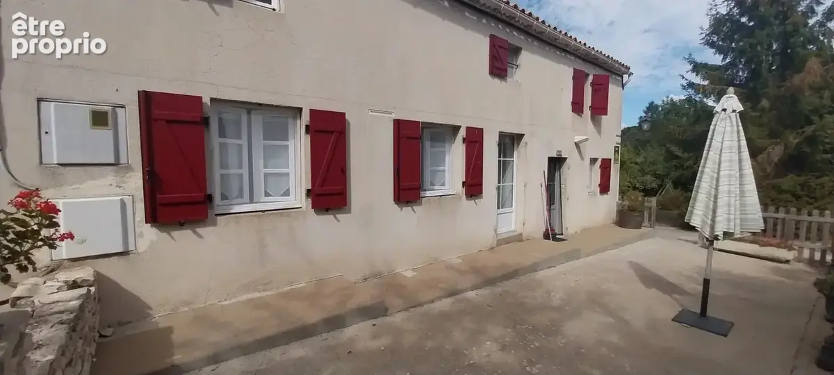 Maison de caractère avec gîte et terrain de 10 447 m² – Proximité du Pont Romain à Gourgé - photo 7