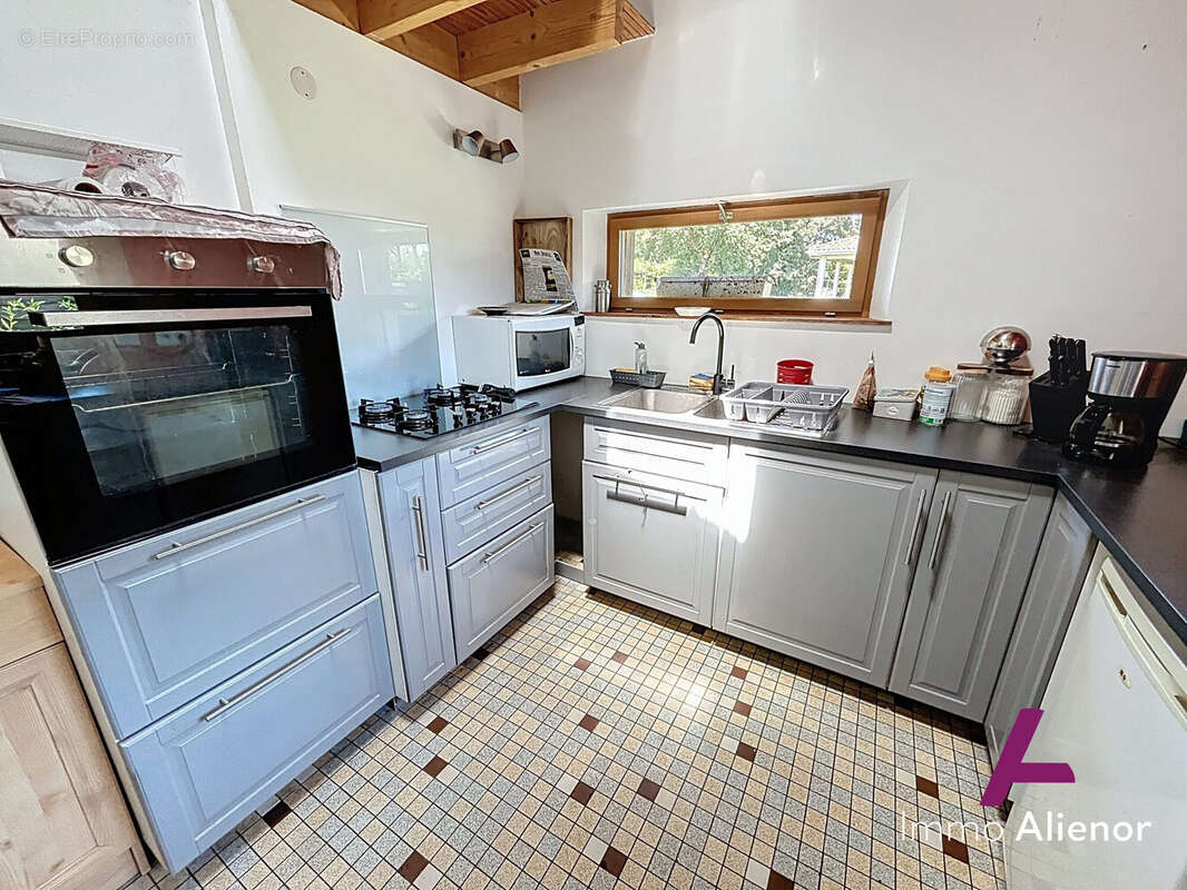 Maison à BELIN-BELIET