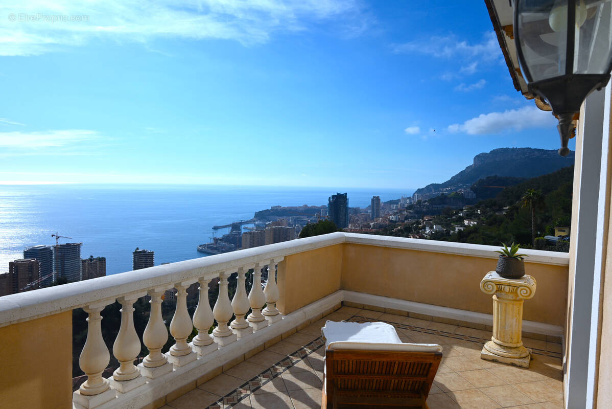 Maison à ROQUEBRUNE-CAP-MARTIN