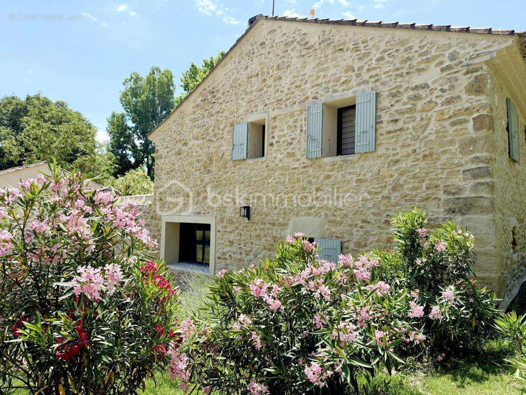 Maison à SARRIANS