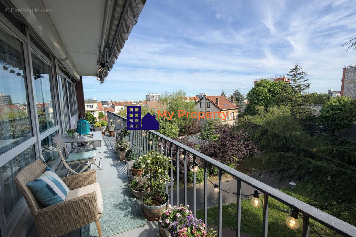 Appartement à HOUILLES