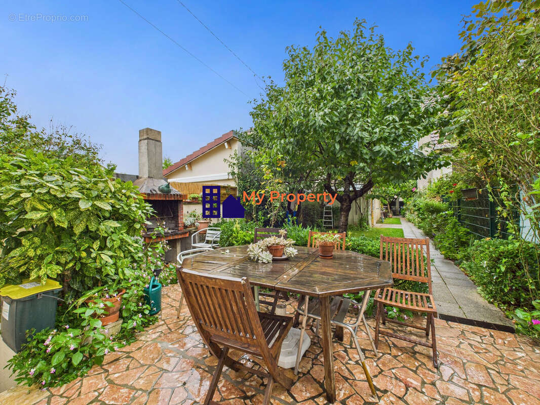 Maison à CARRIERES-SUR-SEINE