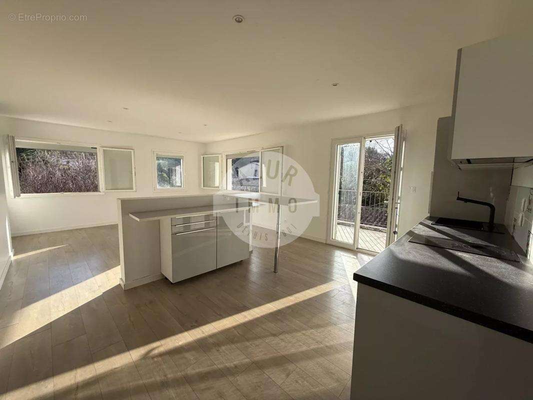 MAISON 198 M² sur 2000m² de terrain, piscine et garage - photo 4