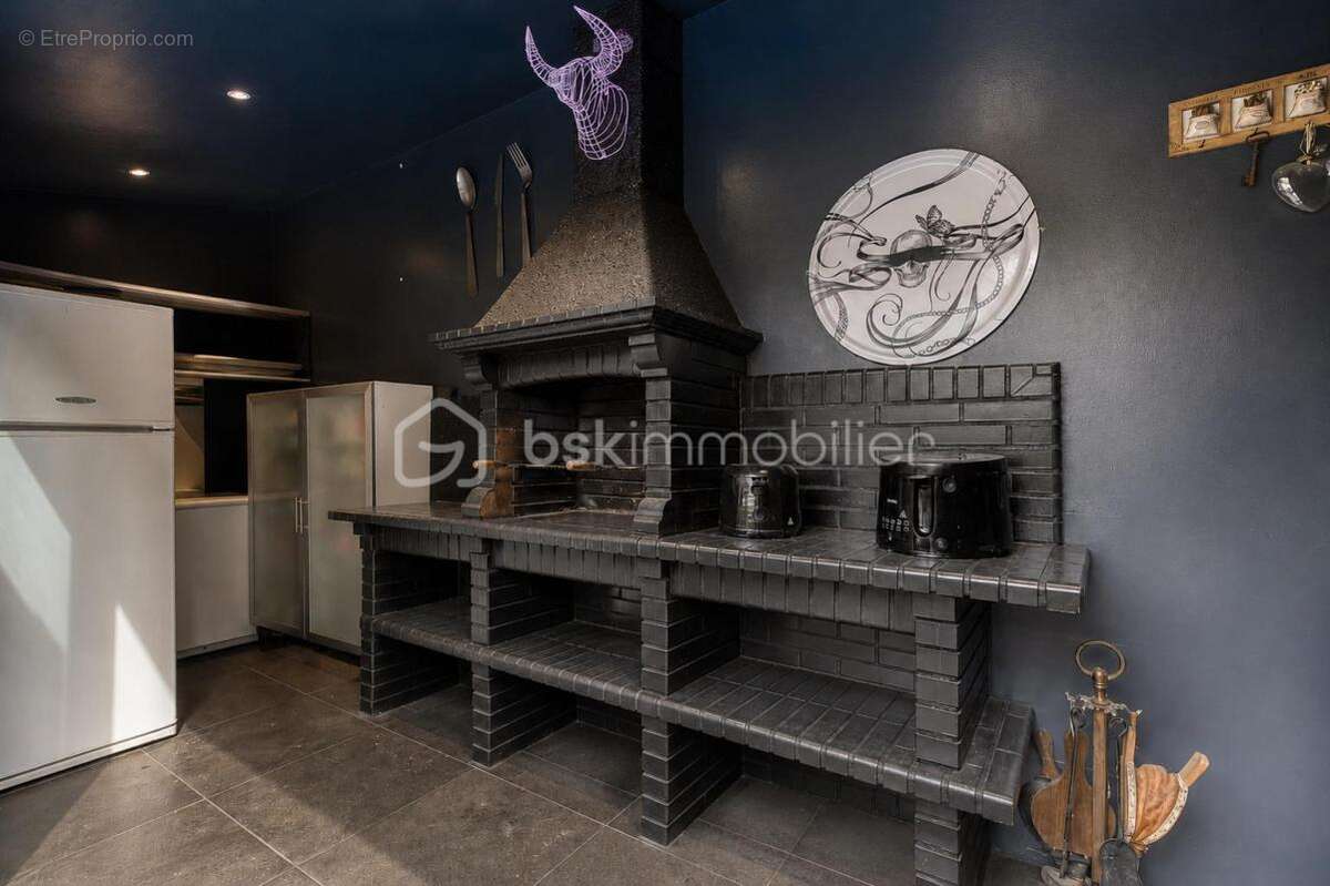 Maison familiale 7 pièces, climatisée, aux beaux volumes, avec terrasse et garage - photo 23