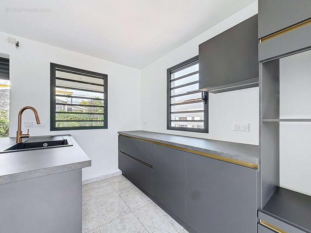 Photo 6 - Maison à BAIE-MAHAULT