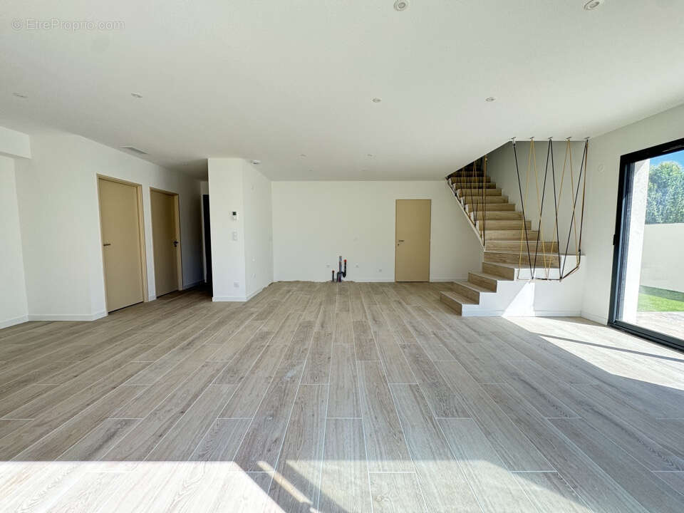 Maison à VILLENEUVE-TOLOSANE