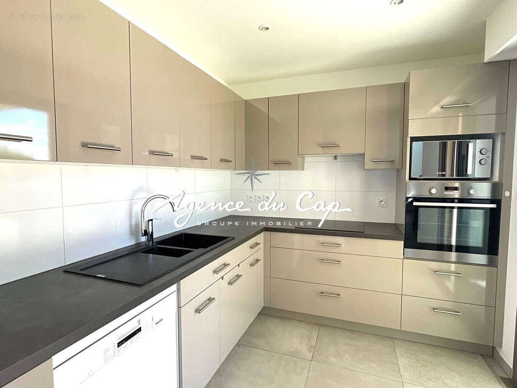 Appartement à SAINT-RAPHAEL