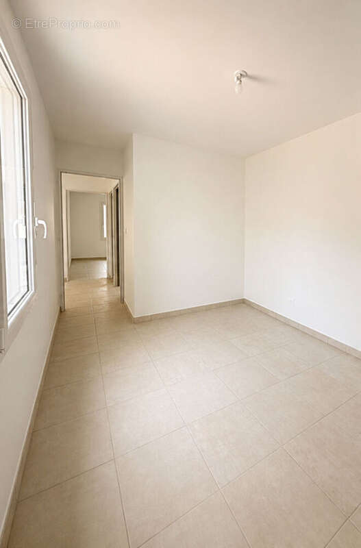 Maison neuve 3 pièces à vendre à Aytré - Confort et calme garantis ! - photo 3
