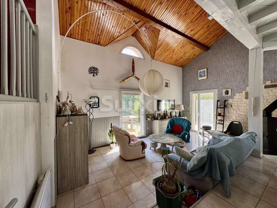 Maison à CHATILLON-SUR-CHALARONNE