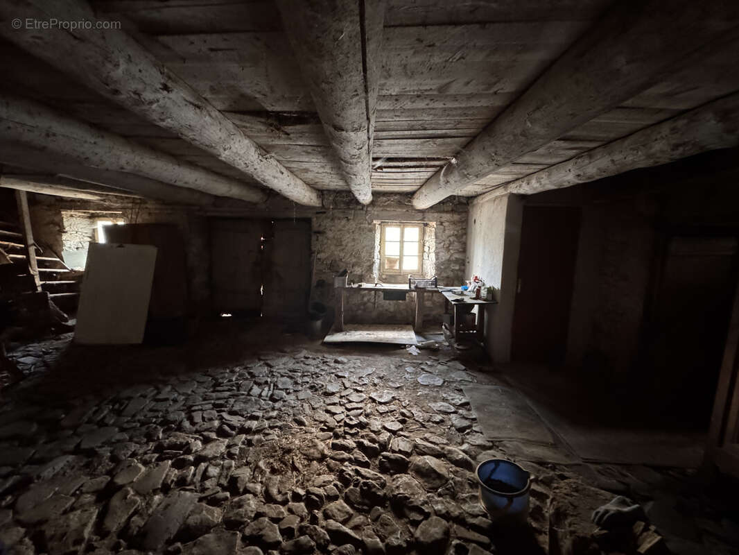 Maison à SAINT-FLOUR