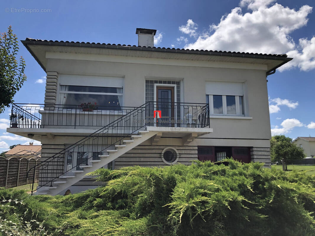 Maison à PUGNAC