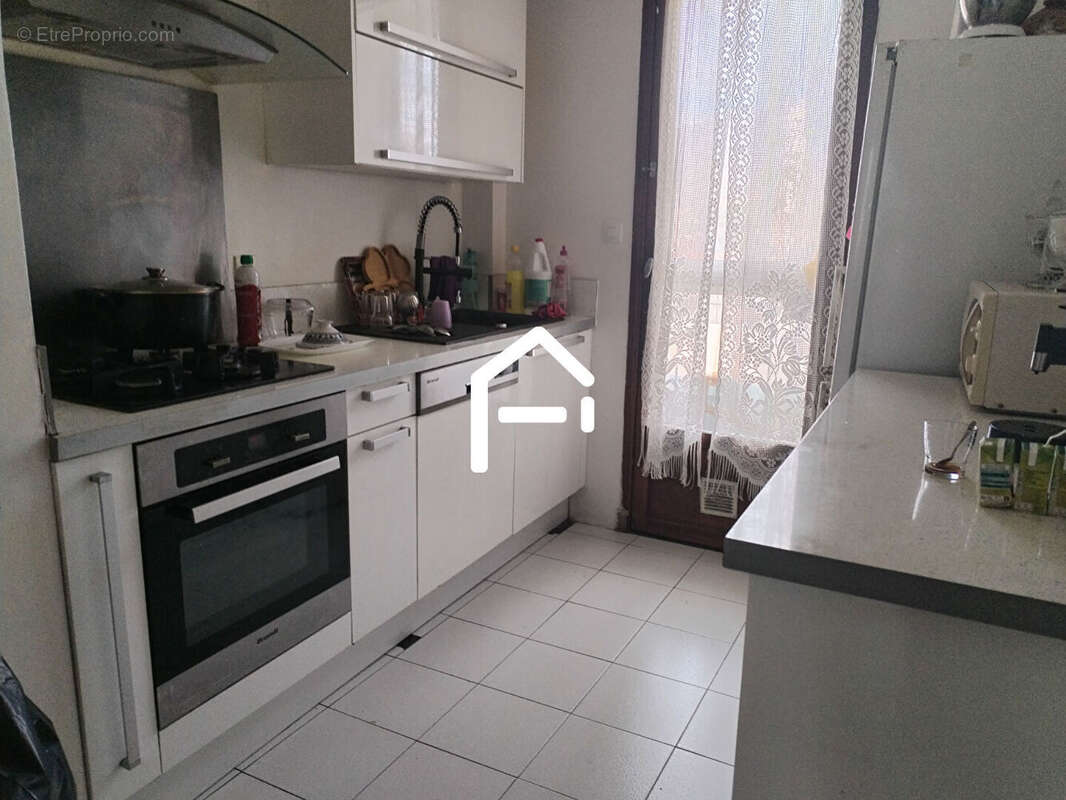 Appartement à MARSEILLE-14E