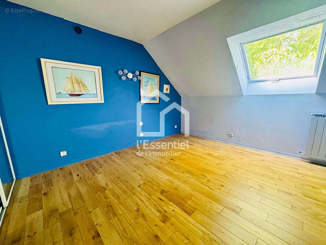 Maison à VERNEUIL-SUR-SEINE