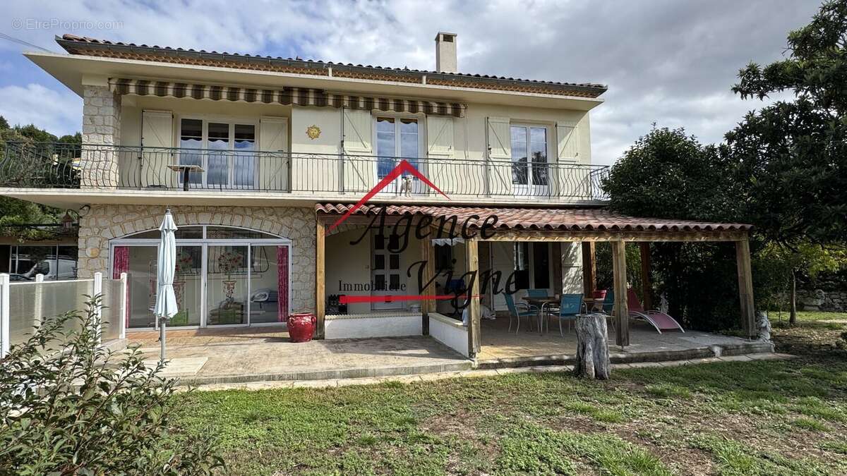 Maison à SAINT-AMBROIX