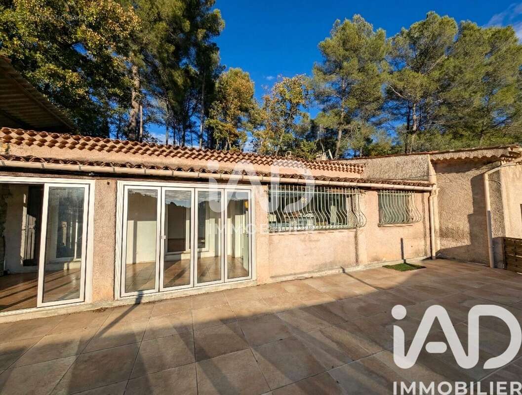 Photo 2 - Maison à FIGANIERES