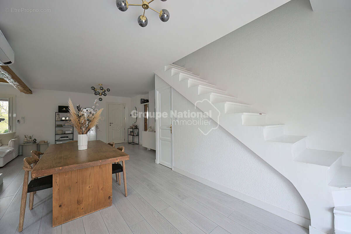 Maison à NIMES