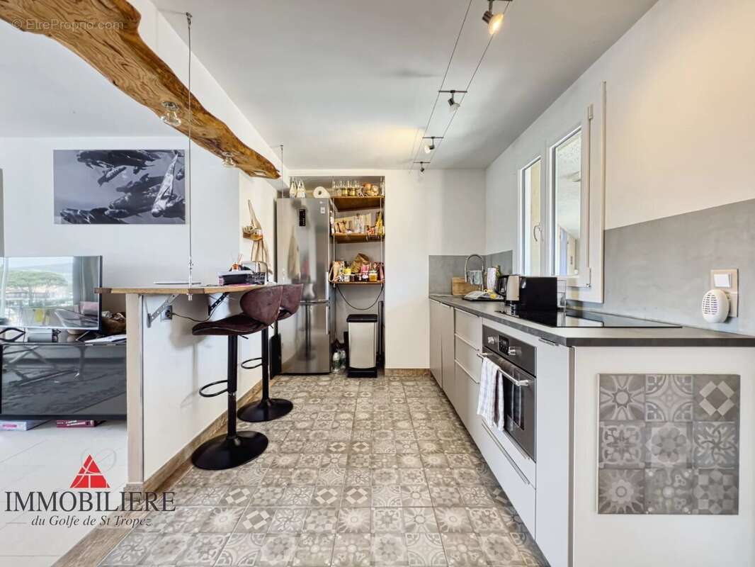 Appartement à COGOLIN