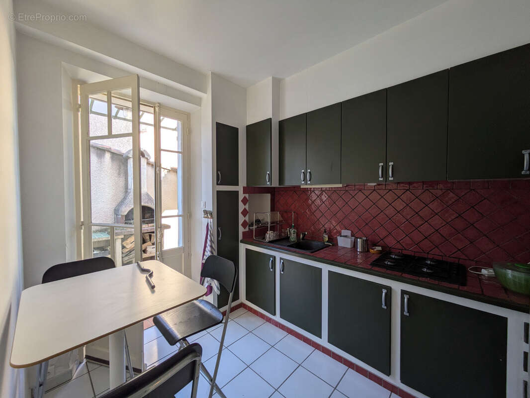 Maison à LA VALETTE-DU-VAR