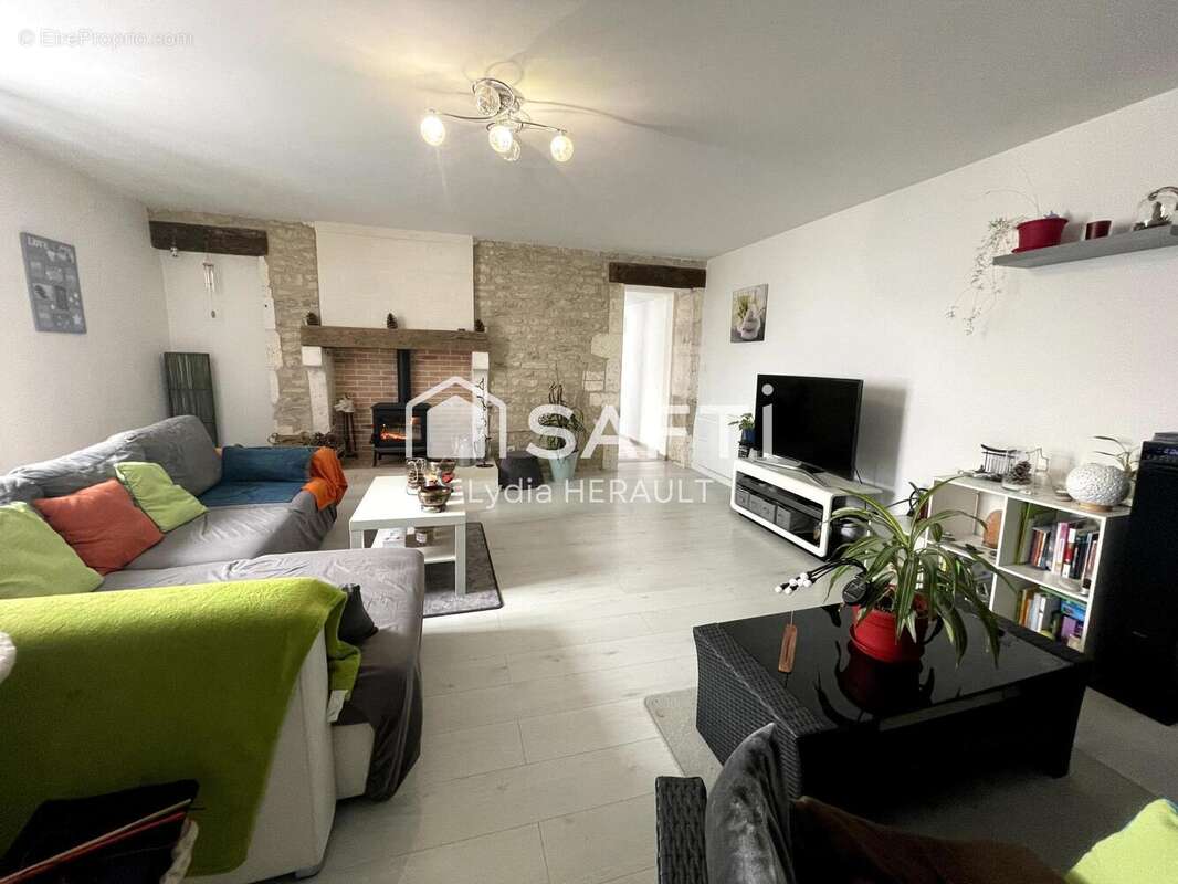 Photo 6 - Maison à SAINT-GENIS-D&#039;HIERSAC