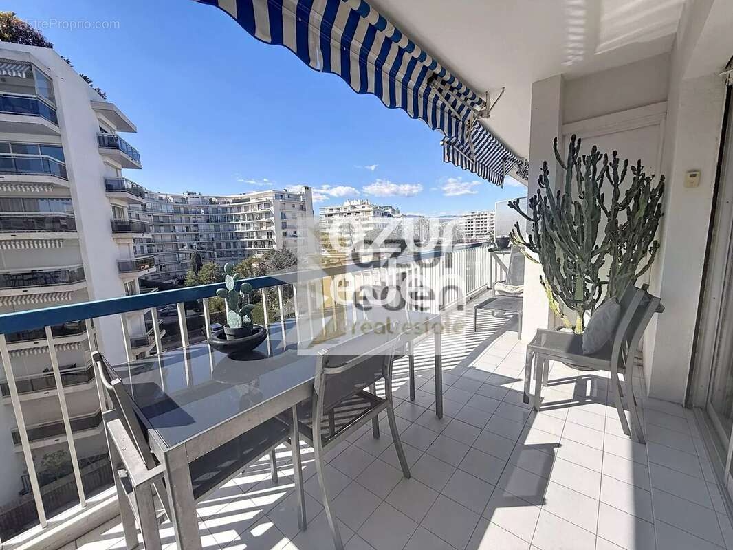 Appartement à CANNES