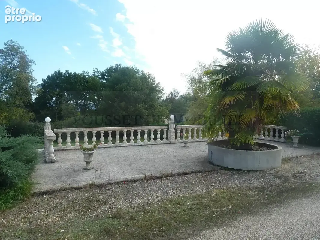 Immeuble de rapport de 316 m² comprenant 2 appartements t3 et 2 appartement t4 le tout sur un beau jardin de 3366 m². - photo 3