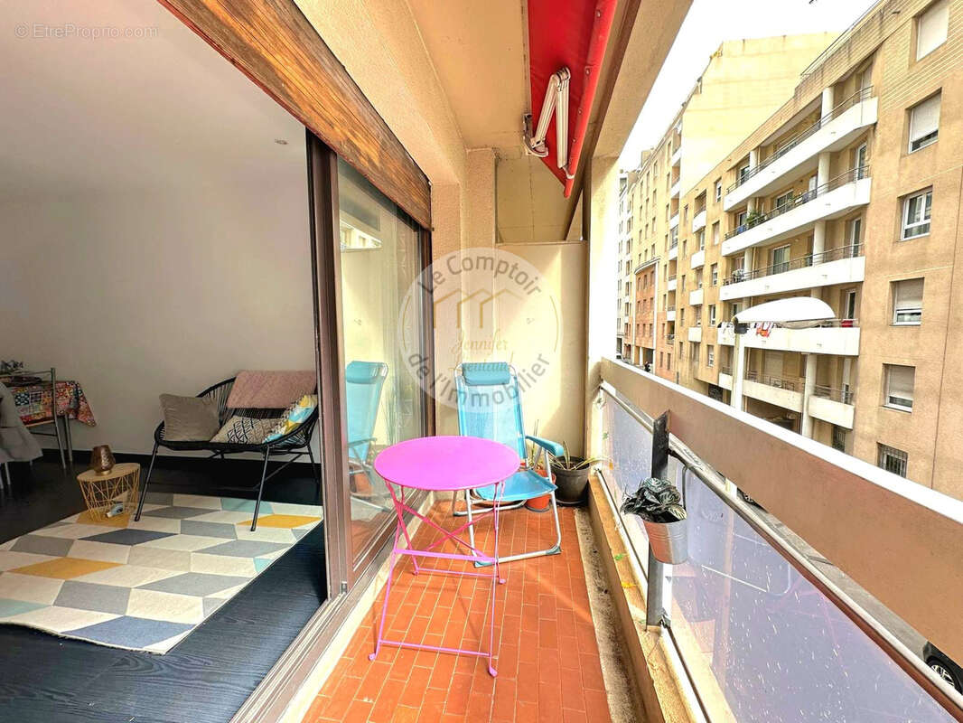 Appartement à MARSEILLE-8E