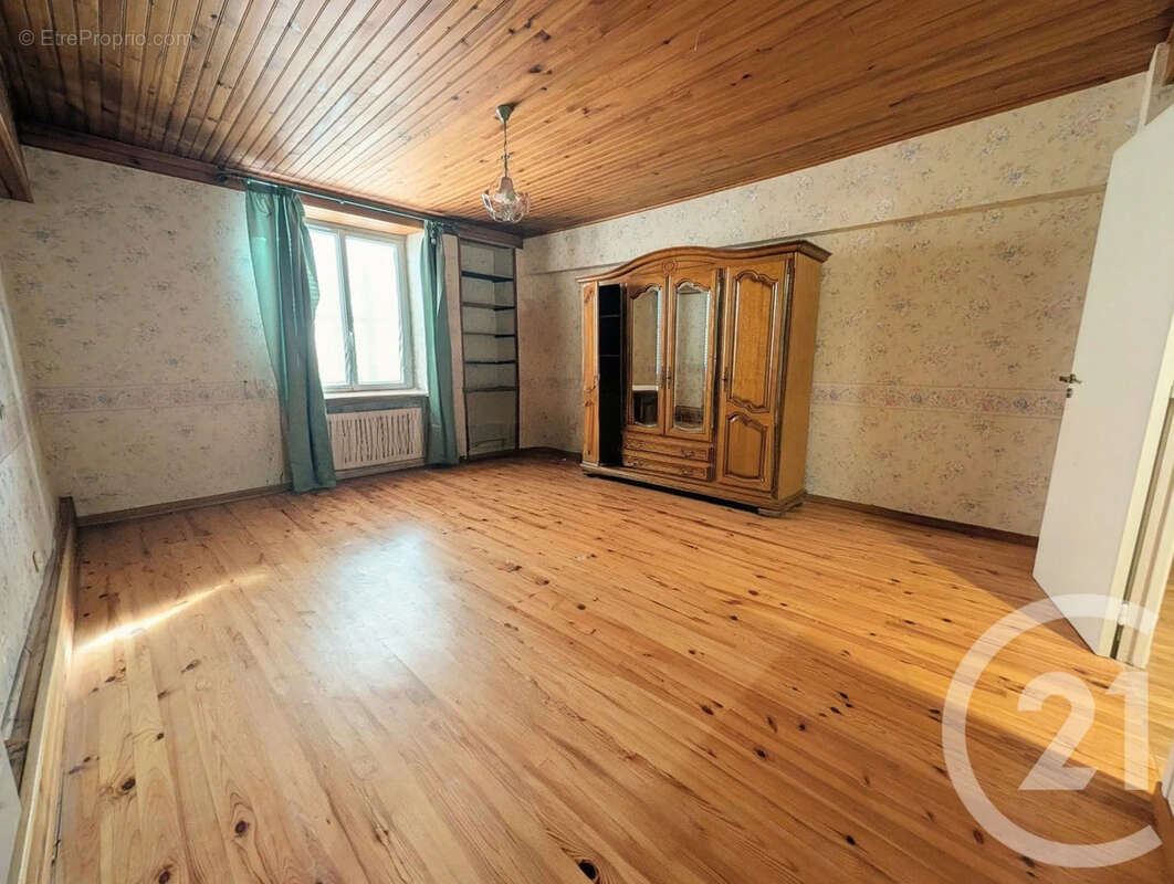 Maison à ECURY-SUR-COOLE