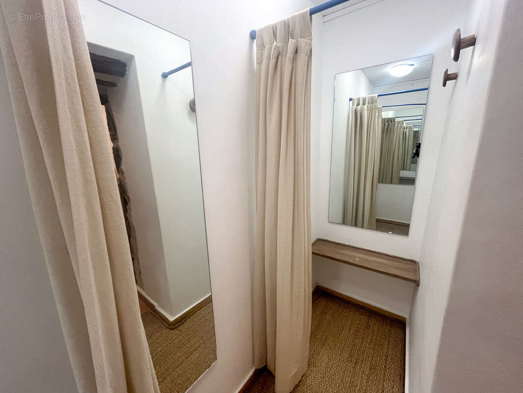 Commerce à PORTO-VECCHIO