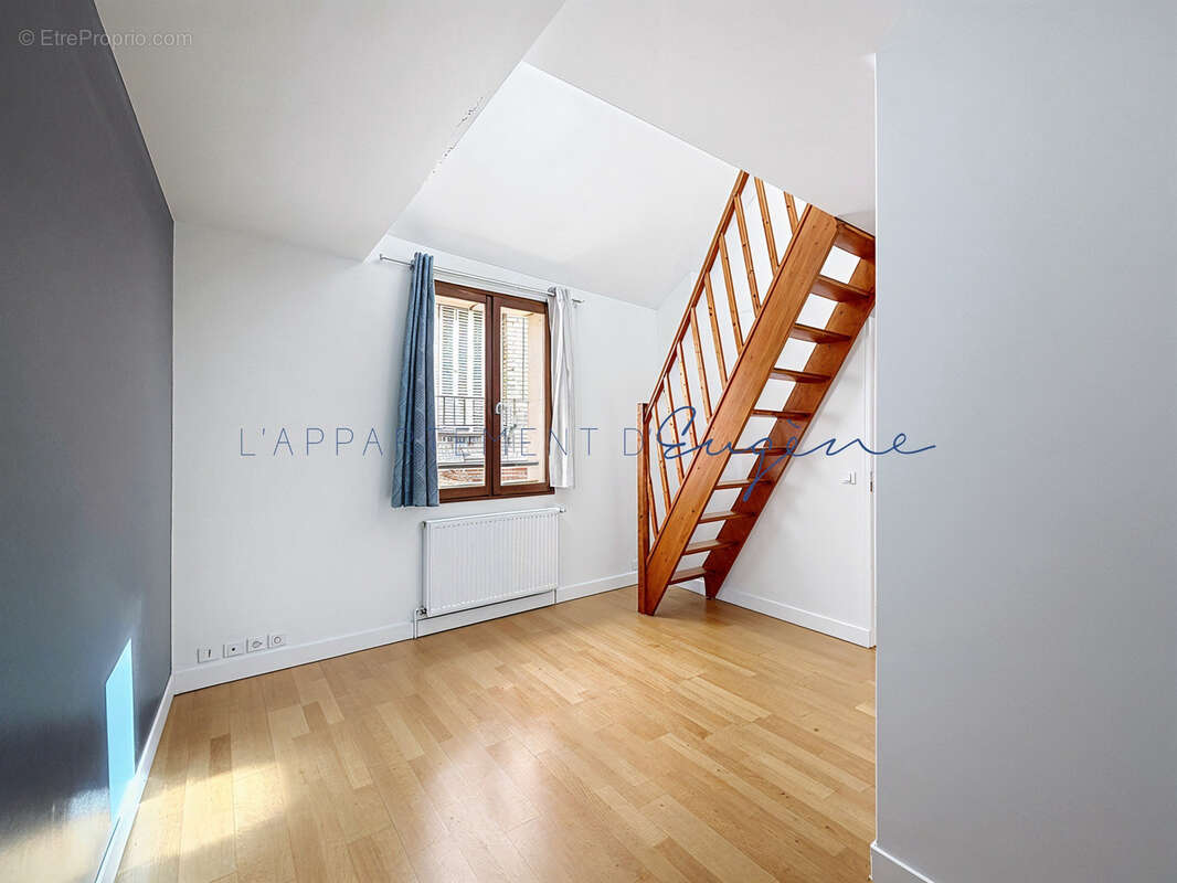 Maison à PARIS-19E