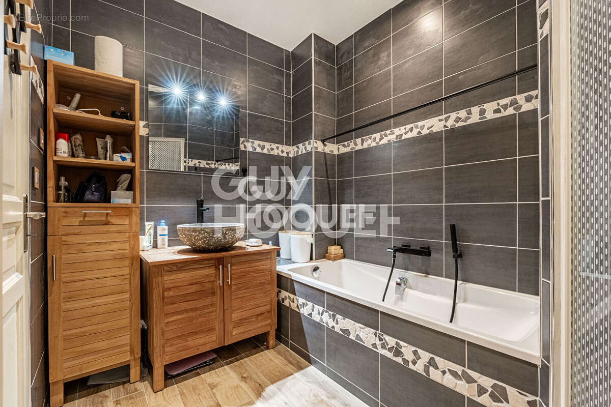 Appartement à COLOMBES