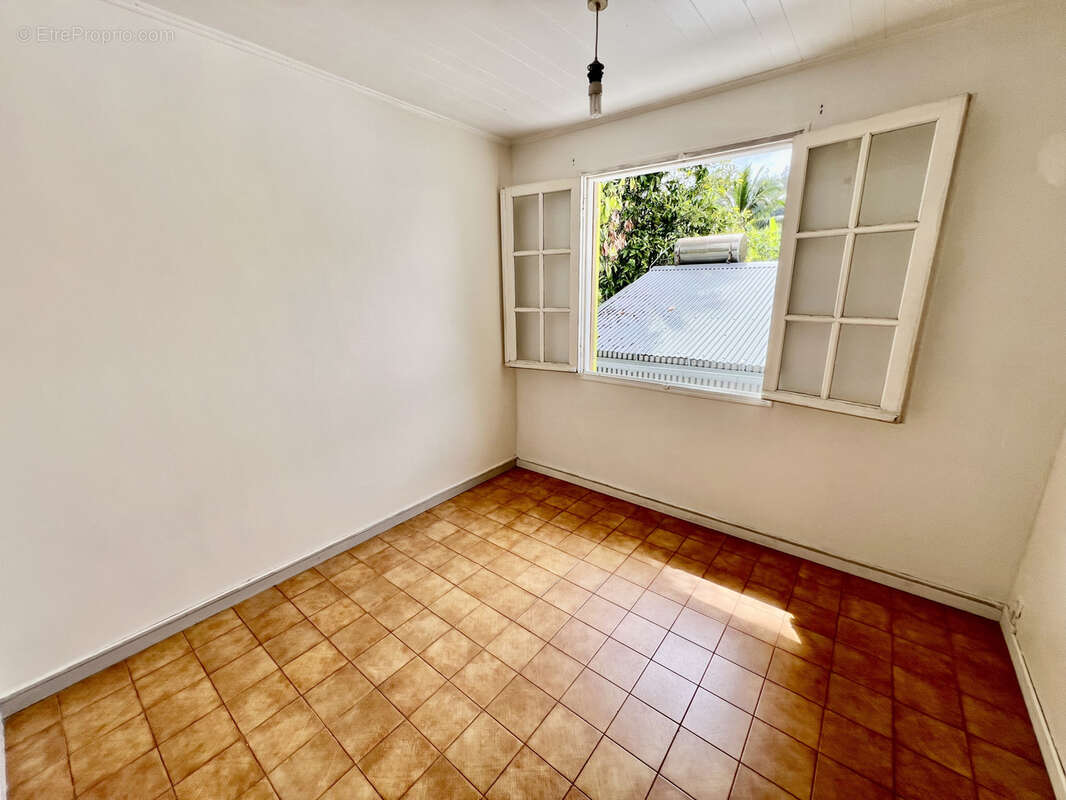 Maison à ENTRE-DEUX